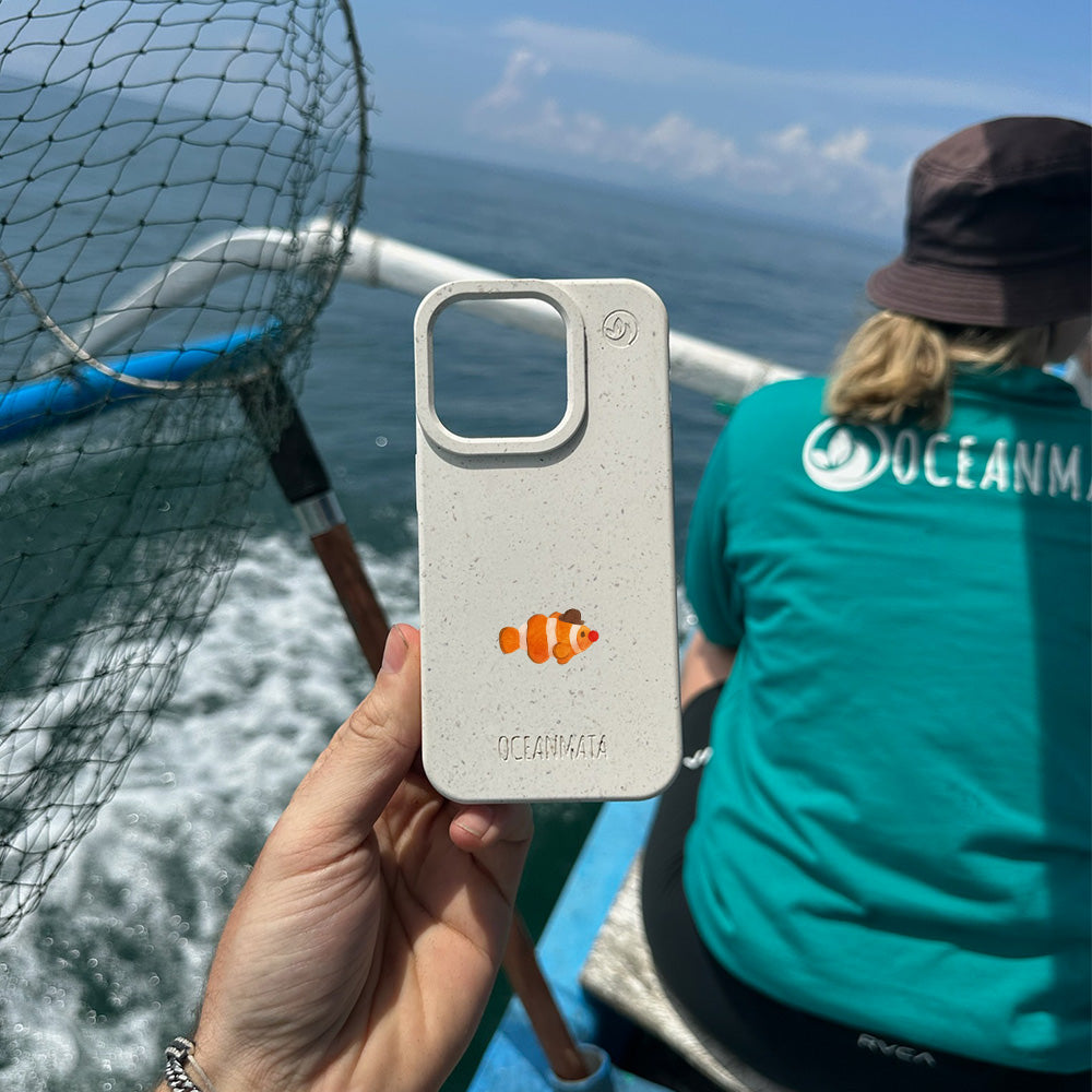 iPhone 16e/17e Hülle - Clownfisch weiß - "Mr.Clown-Fish" - nachhaltig