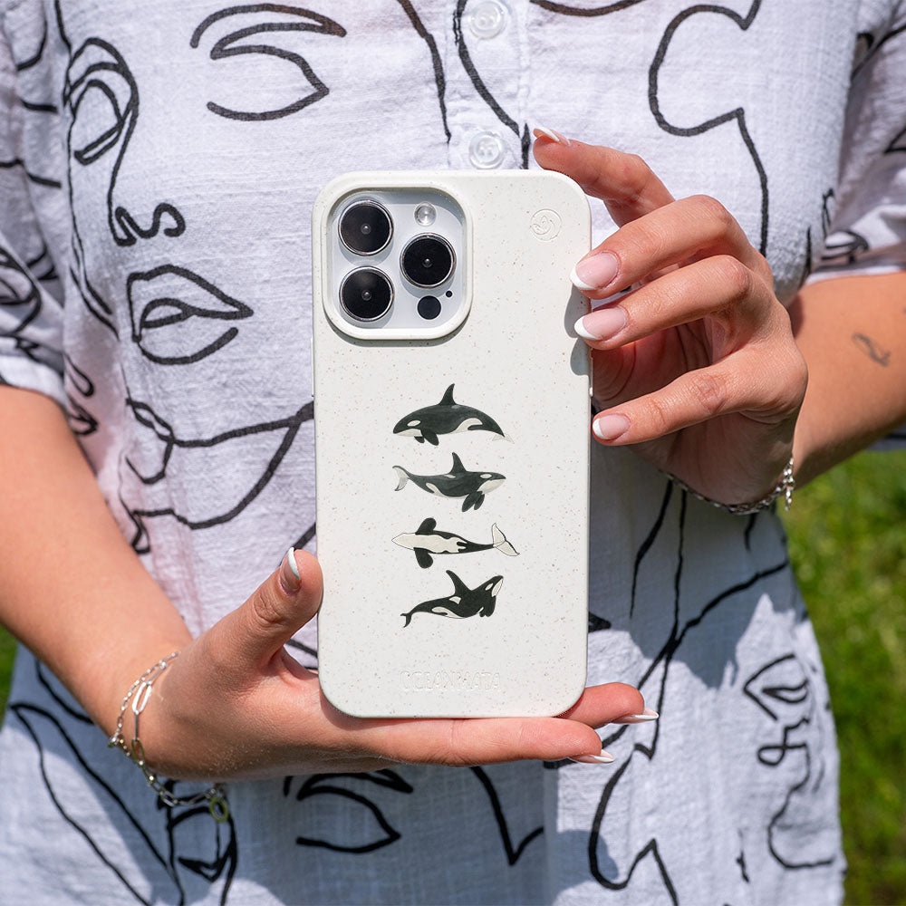 iPhone 17 Hülle - Orca weiß - "OrcaFamily" - nachhaltig