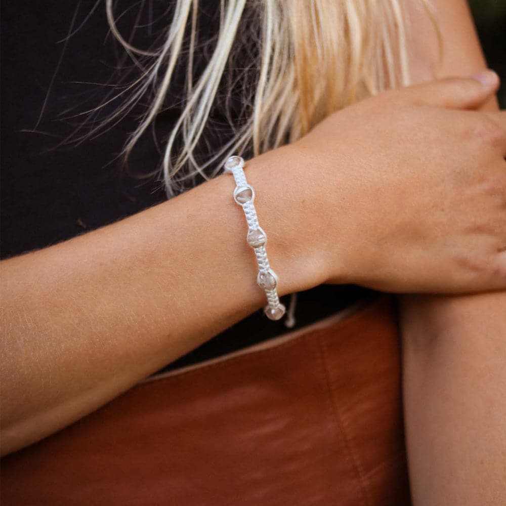 Armband wit "MANTA"