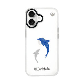 Nachhaltige Handyhülle iPhone 17 Dolphintwins aus Ocean Plastic — Vorderseite