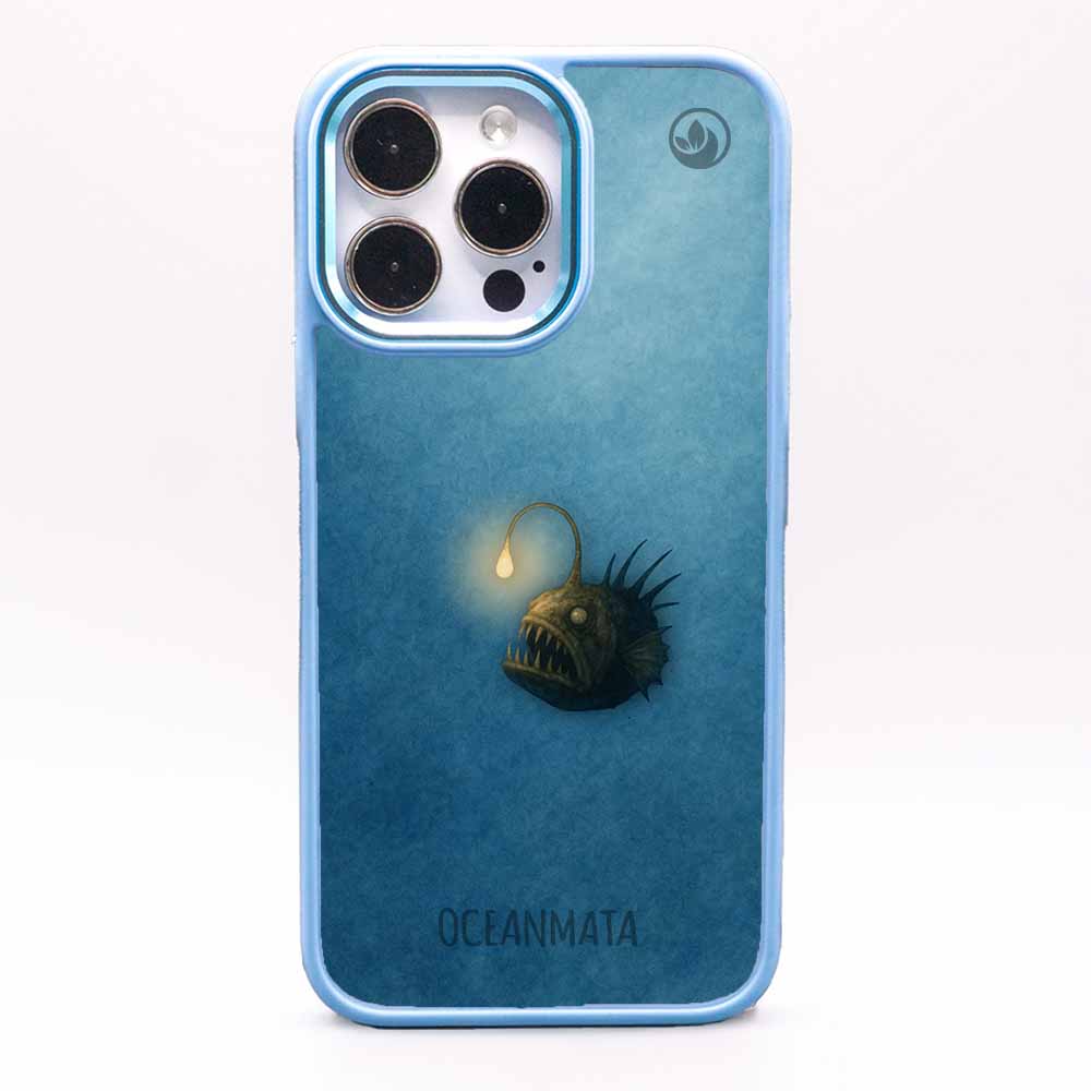iPhone 16 pro Hülle - Anglerfisch blau - "Sour" - nachhaltig