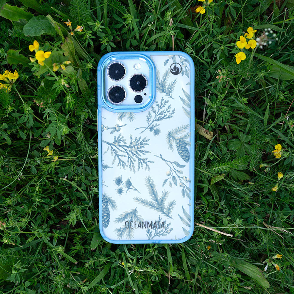 iPhone 13 pro Hülle - Winterwald blau - "BluePine" - nachhaltig