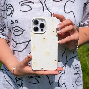 iPhone 15 Hülle - Geist weiß - "LittleGhost" - nachhaltig