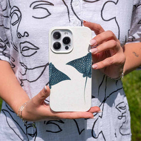 iPhone 15 Hülle - Ray weiß - "RayDance" - nachhaltig