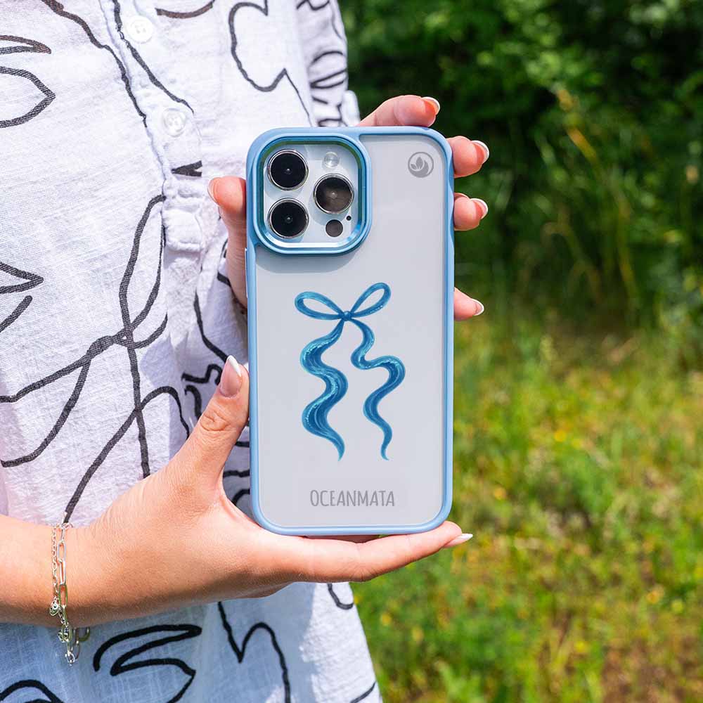 iPhone 16 Hülle - Schleife blau - "tideknot" - nachhaltig