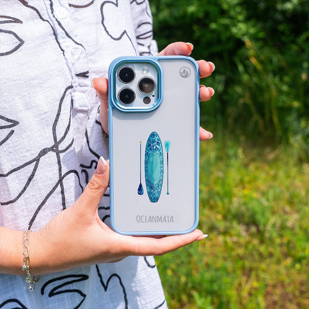 Nachhaltige Handyhülle iPhone 15 pro Supclub — in der Hand
